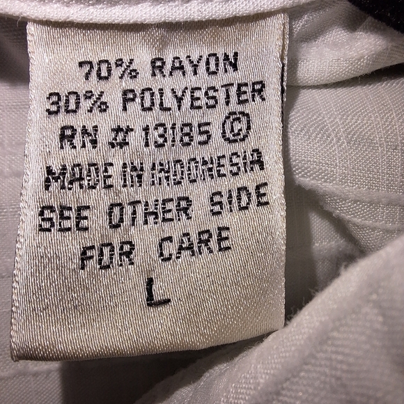 A Moda Campia men's short sleeve button-down shirt in a size large. - Picture 4 of 5